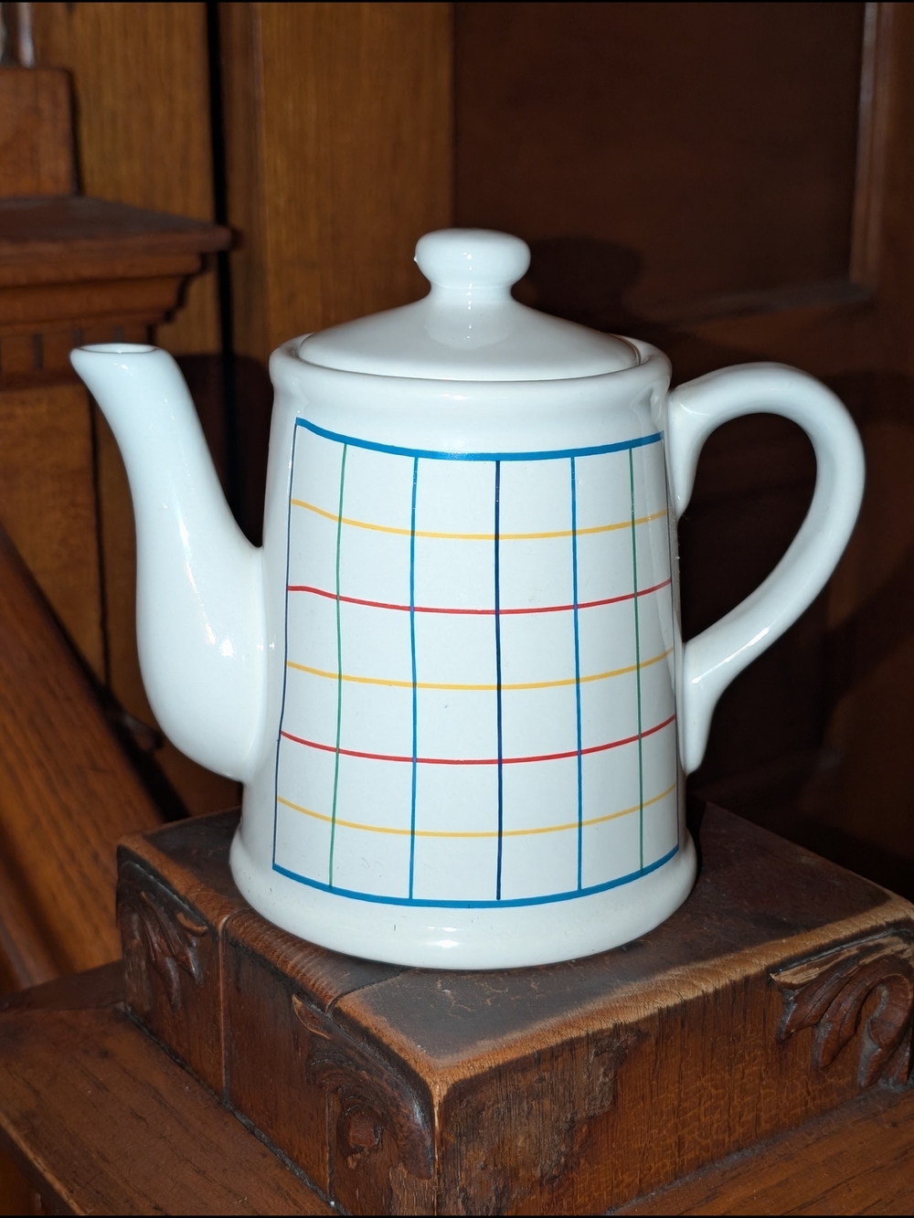 Vintage Mardi Gras Collection Mt. Clemens Pottery 7.5 Inch Tea Pot
